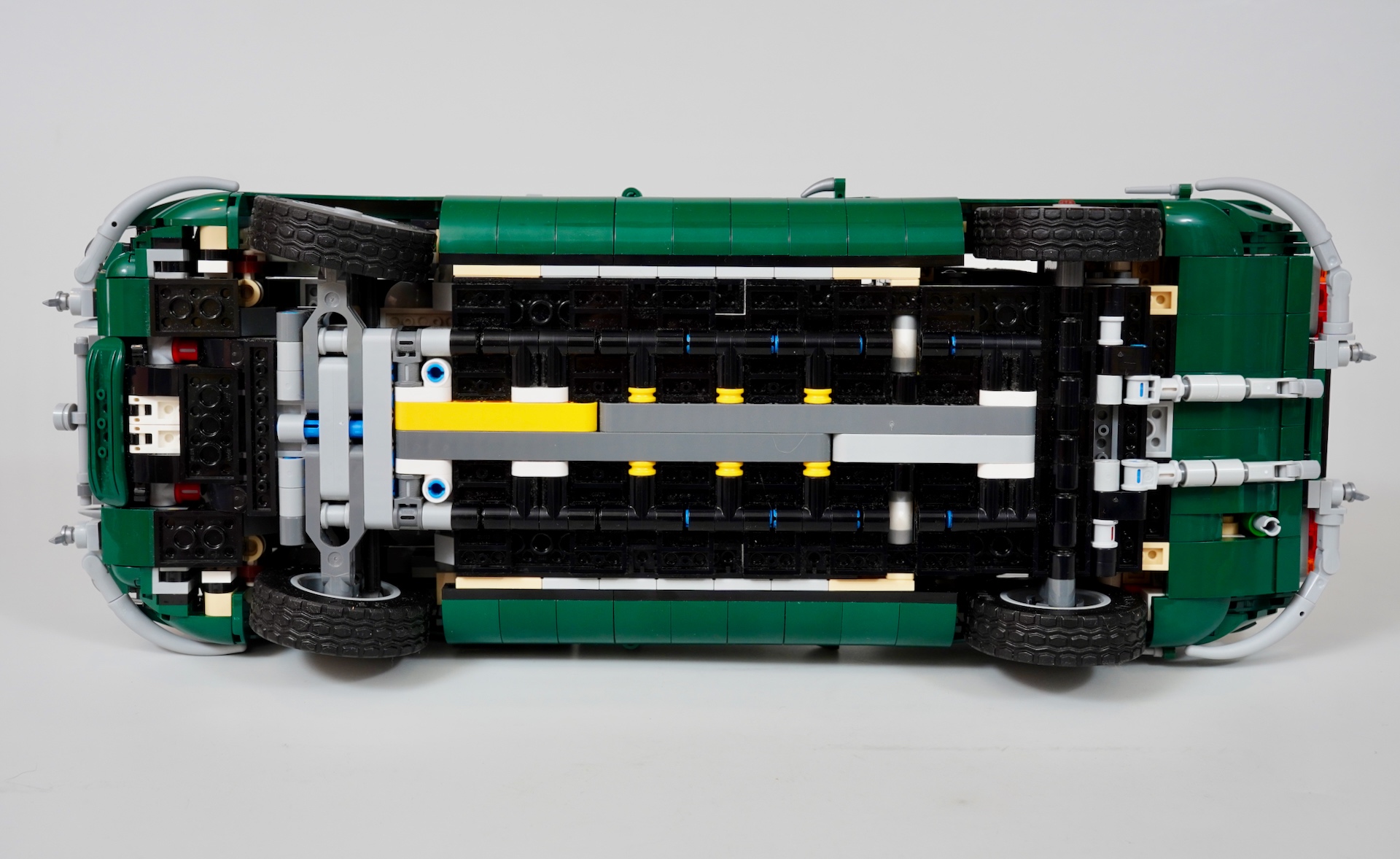 Reseña del LEGO Icons 11381 Jaguar E-Type - 27-ew09suhrgtbf
