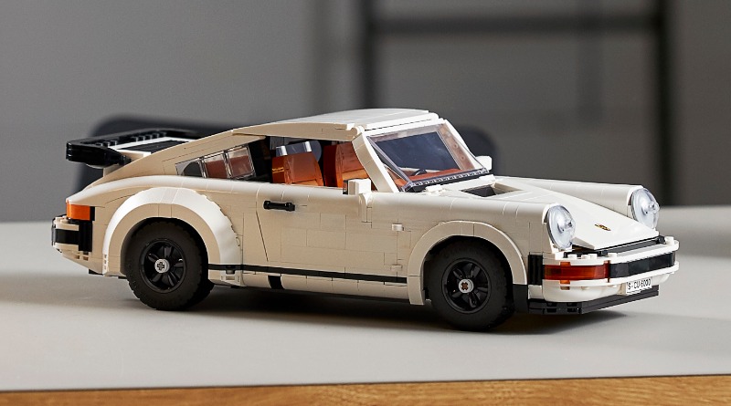 LEGO 10295 Porsche 911 Turbo and 911 Targa officially launched