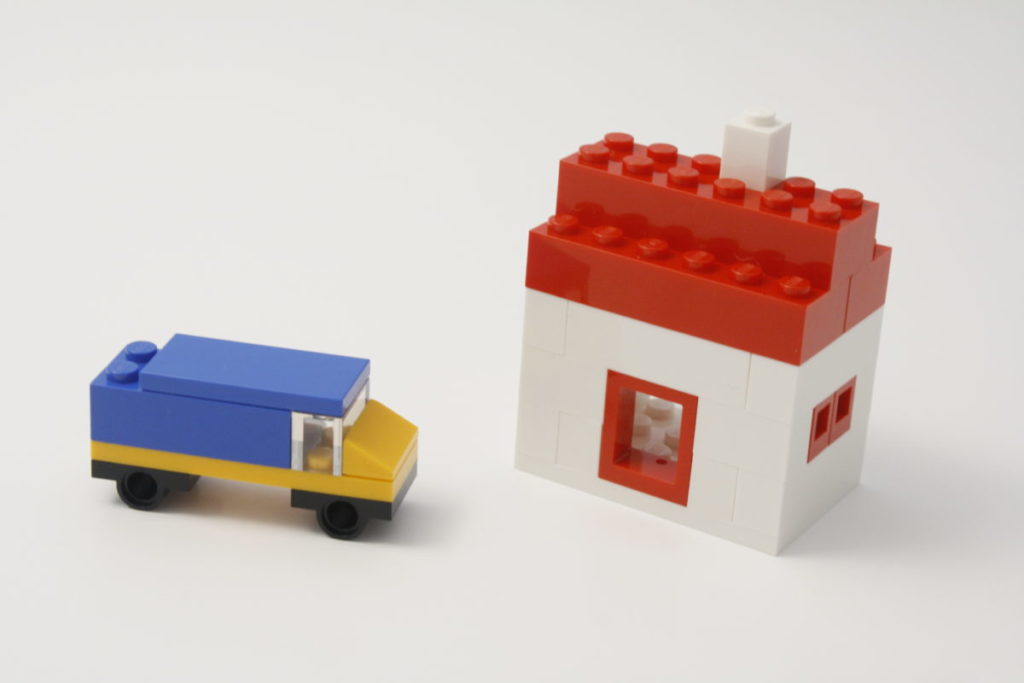 11021 Car and House