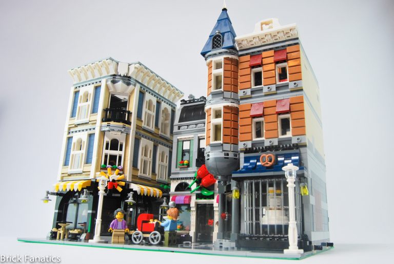 LEGO Creator Expert 10255 Assembly Square Review