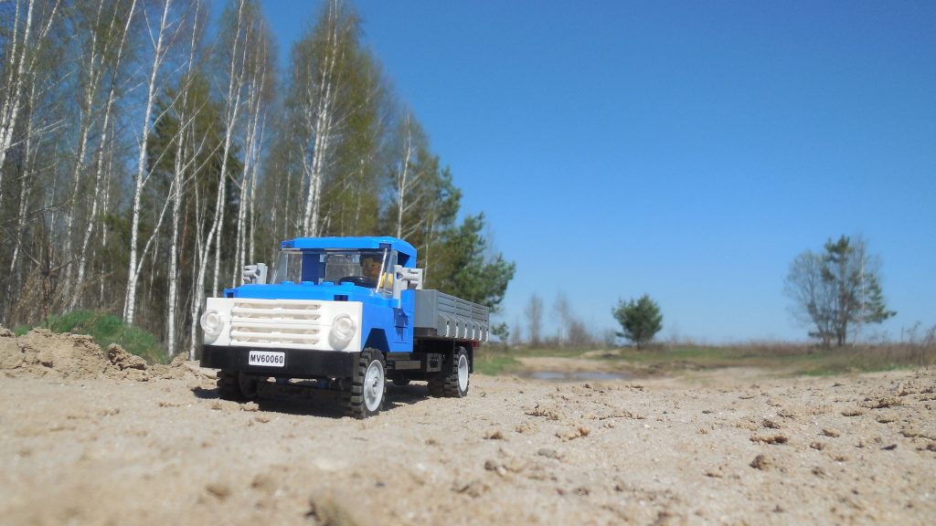 Brick_Pic_Truck