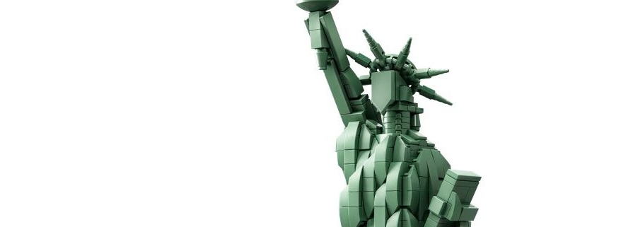 LEGO Architecture 21042 Statue of Liberty featured