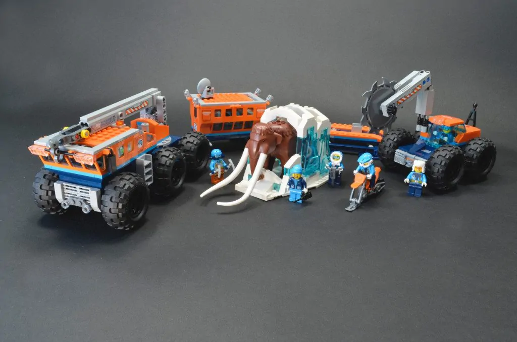 lego arctic mobile exploration base