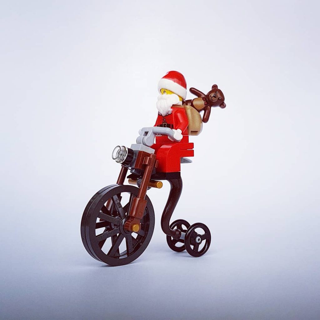 Brick pic Santa cycle 1024x1024