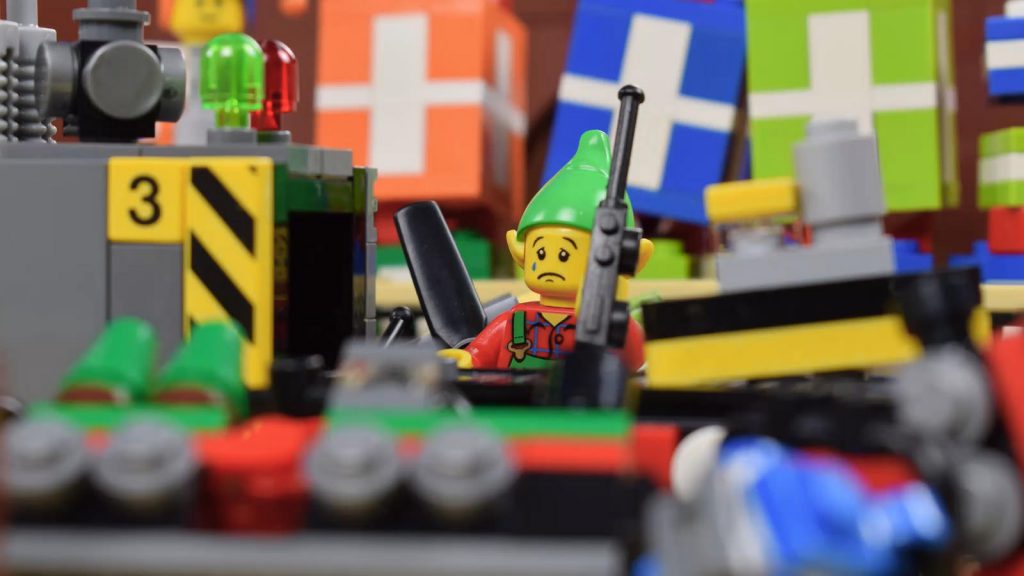 Brick Pic Christmas Elf work 1024x576