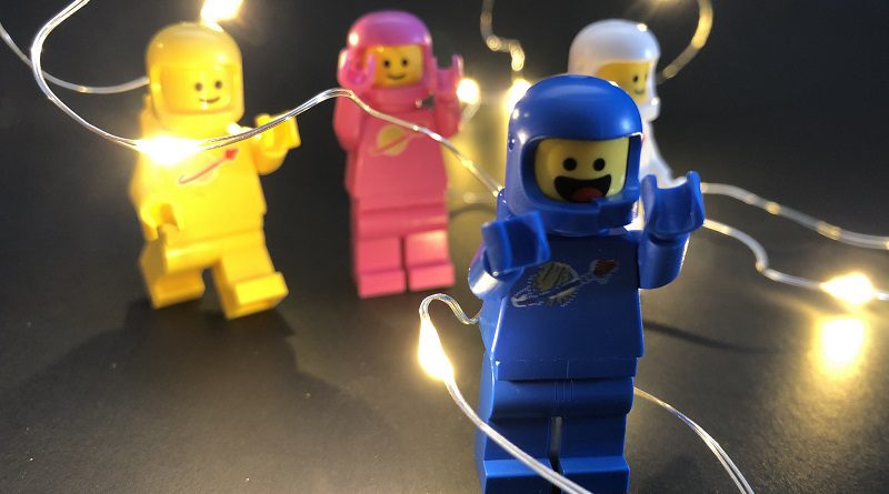 Brick Pic Space lights featured 800 445
