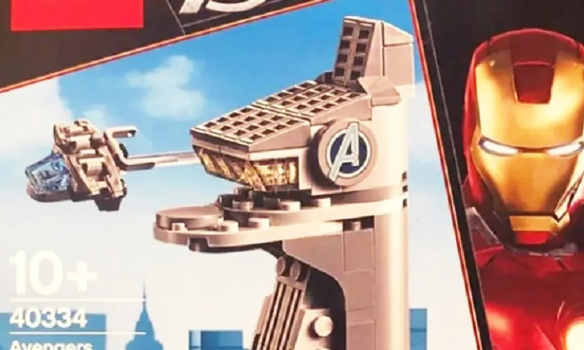 lego avengers tower 40334