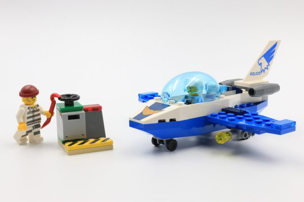 LEGO City 60206 Sky Police Jet Patrol review