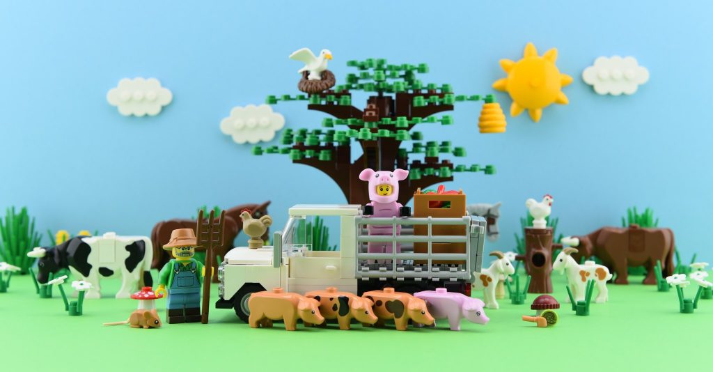 Brick Pic Pig Farm 1024x534