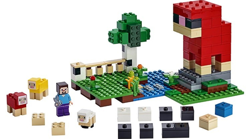 LEGO Minecraft 21153 La Fattoria della Lana in primo piano 800 445