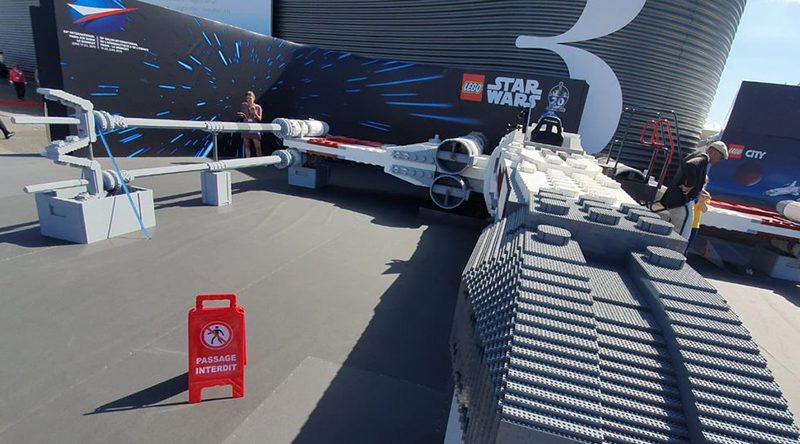LEGO Paris Star Wars X wing featured 800 445
