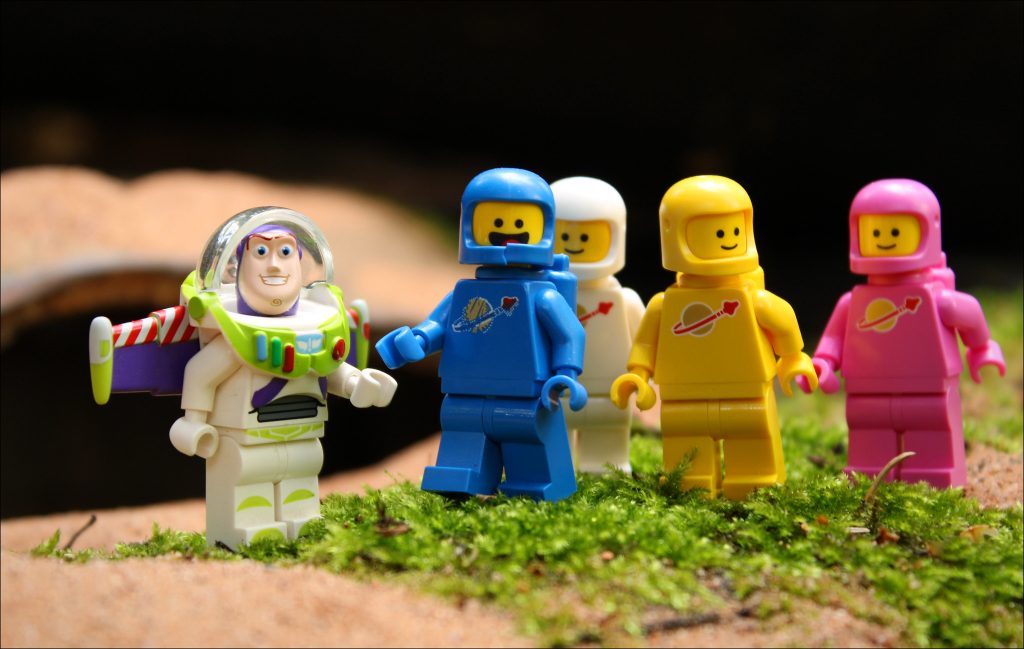 Brick Pic Buzz Spacemen 1024x649