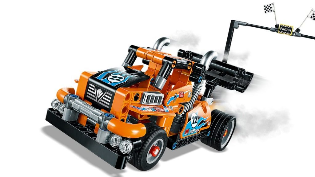 LEGO Technic 42104 Race Truck 4