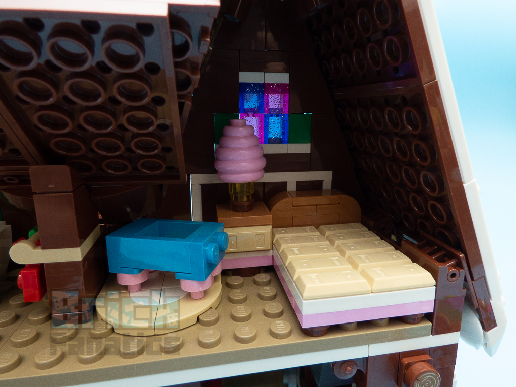 LEGO Creator Expert 10267 Gingerbread House