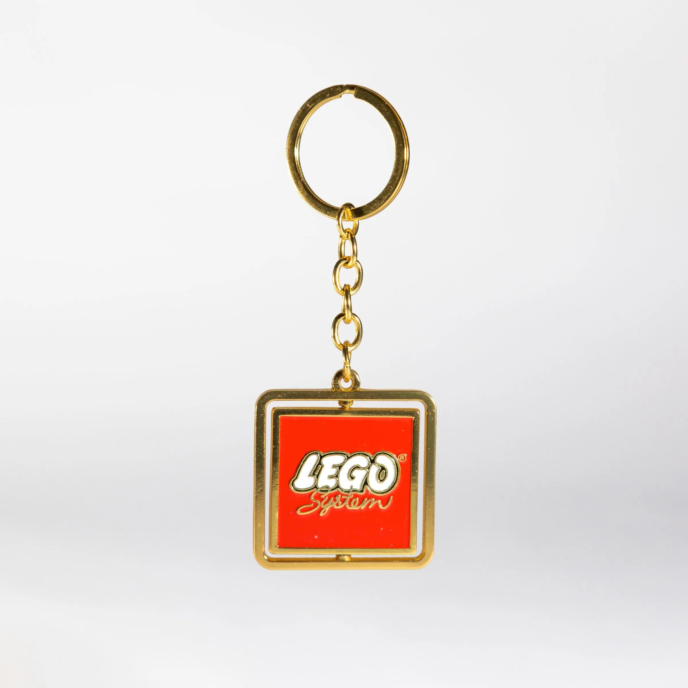 Two more retro LEGO keychains coming to VIP Rewards Centre