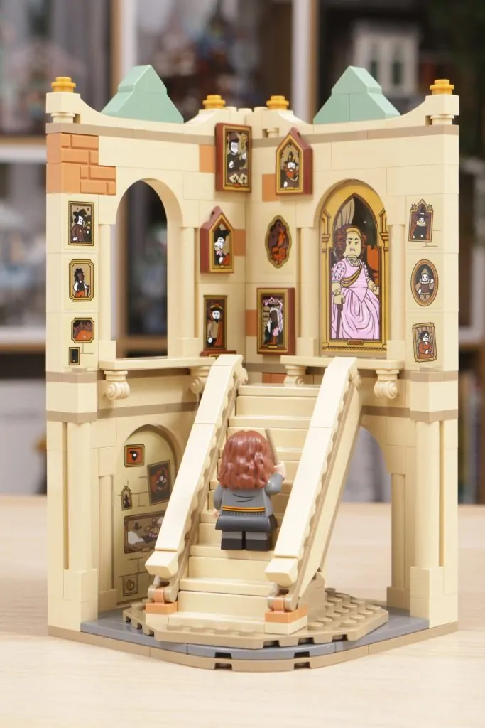 LEGO Harry Potter 40577 Hogwarts Grand Staircase review
