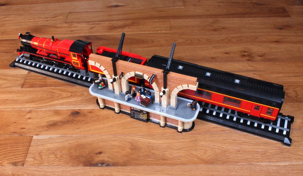 LEGO Harry Potter 76405 Hogwarts Express Collectors Edition review 2