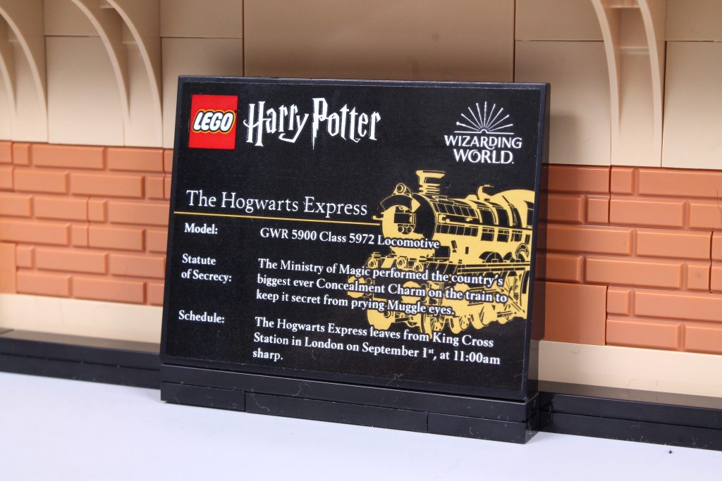 LEGO Harry Potter 76405 Hogwarts Express Collectors Edition review 39