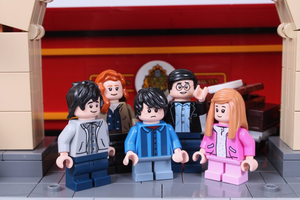 LEGO Harry Potter 76405 Hogwarts Express Collectors Edition review 63