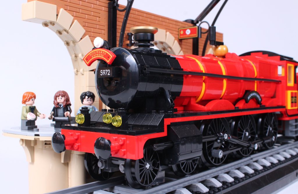 LEGO Harry Potter 76405 Hogwarts Express Collectors Edition review 64