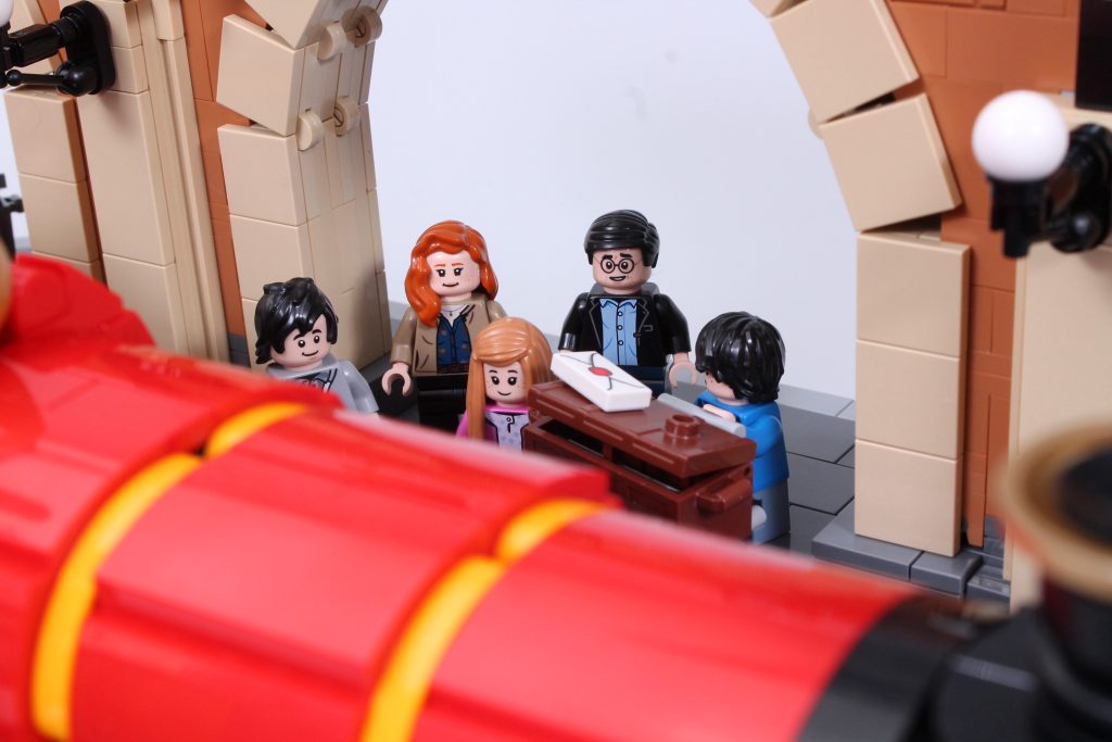 LEGO Harry Potter 76405 Hogwarts Express Collectors Edition review 7