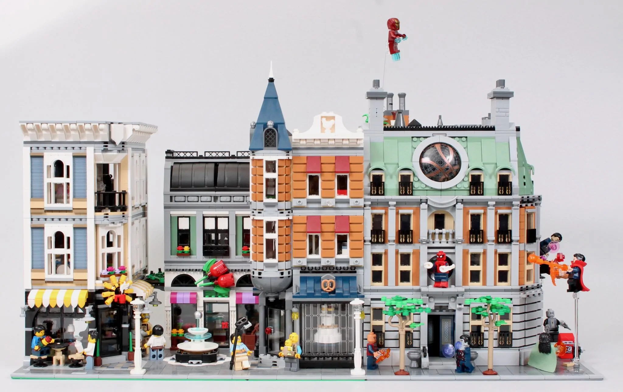 LEGO Marvel 76218 Sanctum Sanctorum with modular buildings