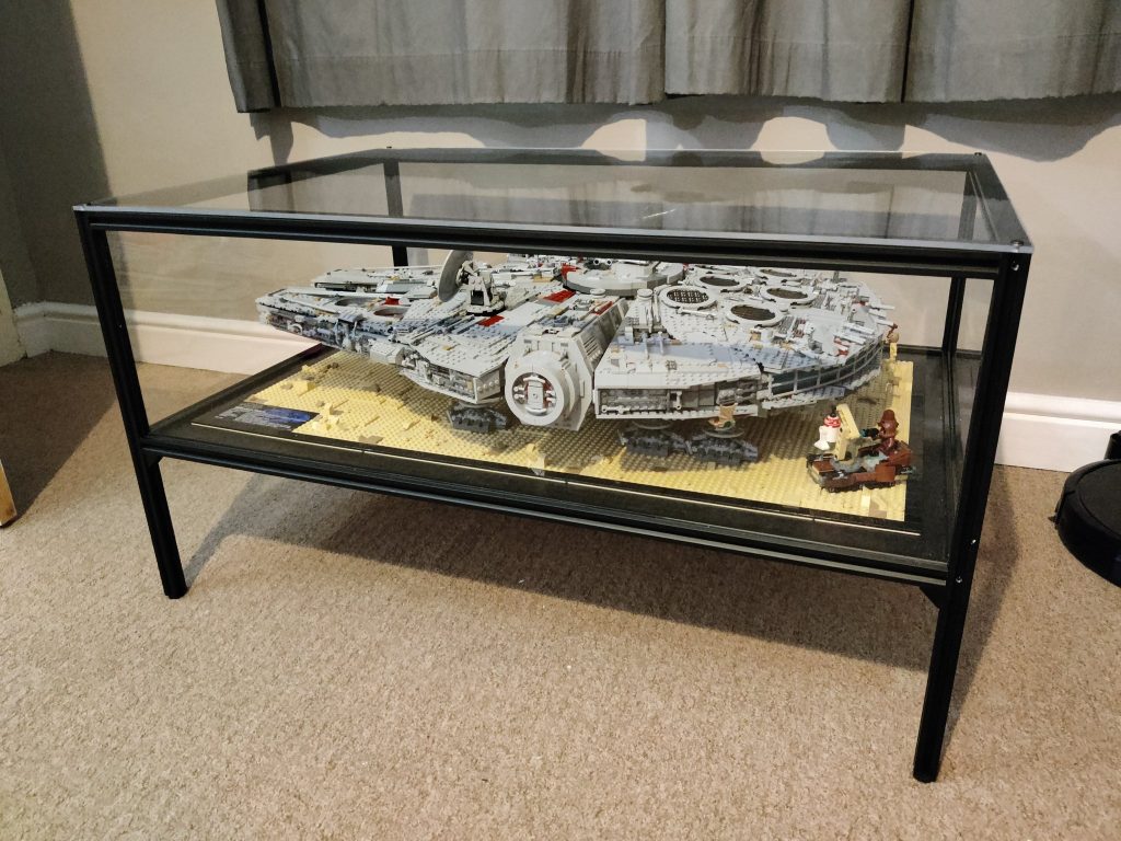 Omvendt Thrust falskhed The best displays for LEGO Star Wars 75192 Millennium Falcon