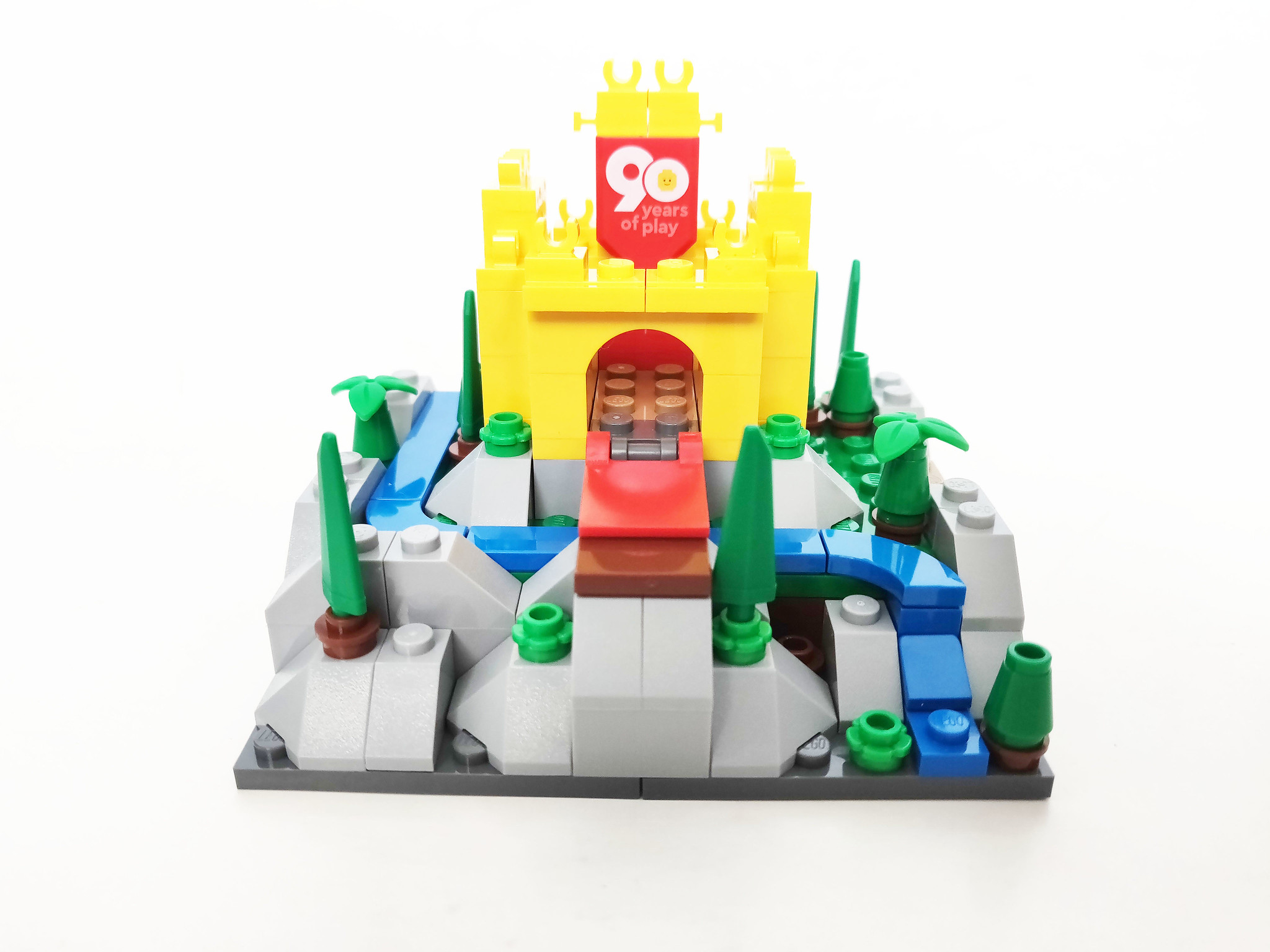 Joyeux anniversaire LEGO LÉGENDE ! - brick film 