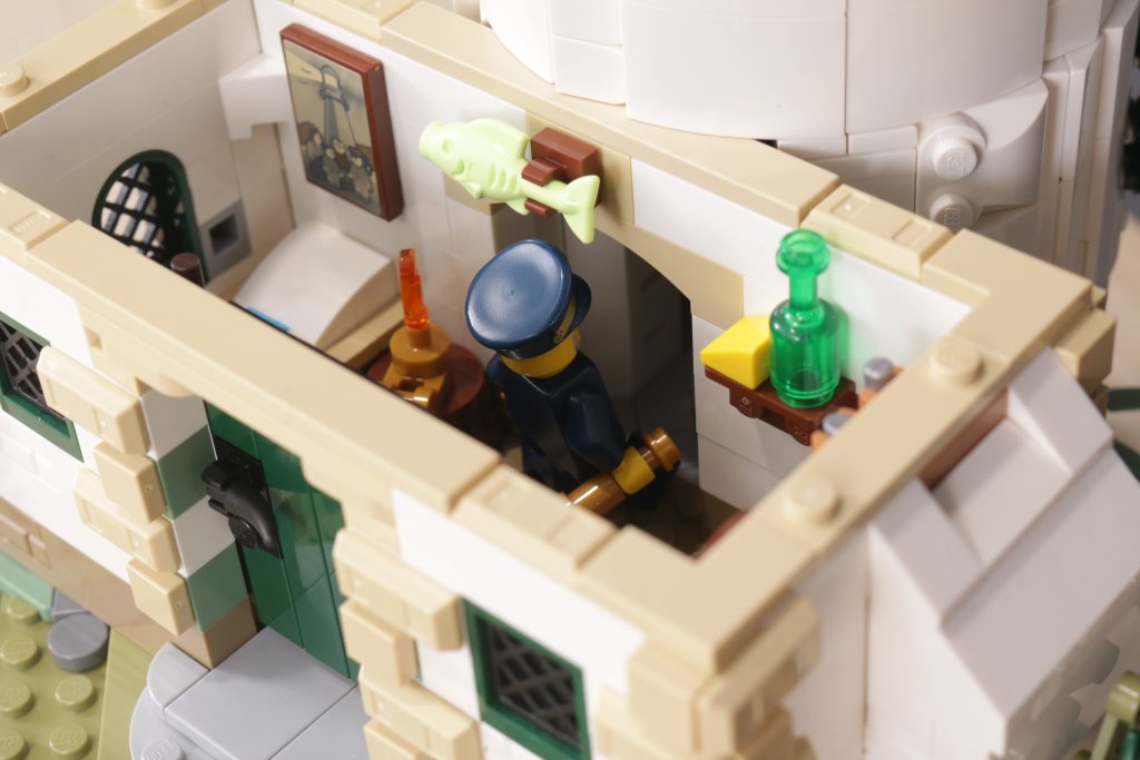 LEGO Ideas 21335 Motorised Lighthouse review 11