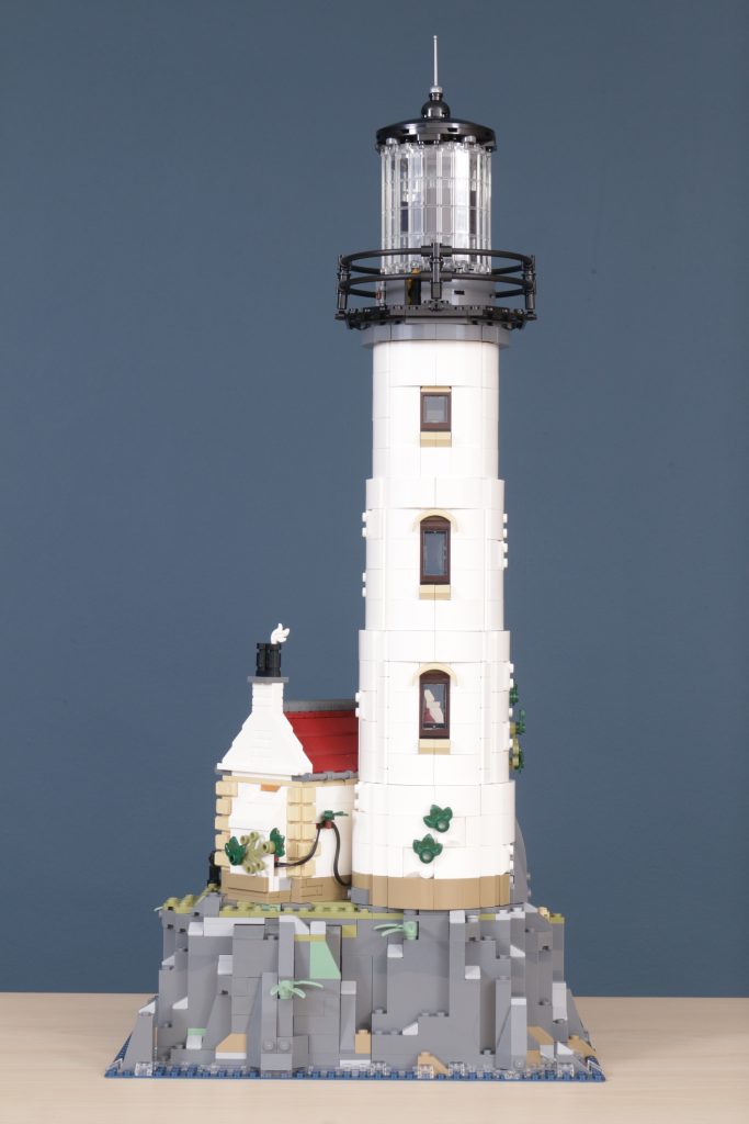 LEGO Ideas 21335 Motorised Lighthouse review 12