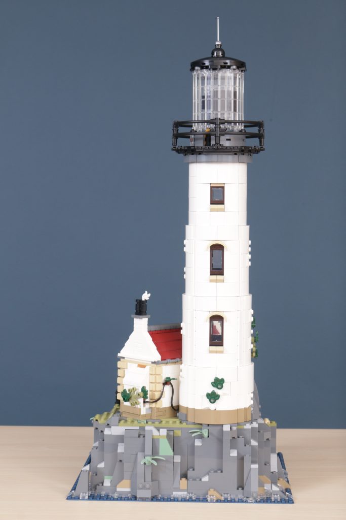 LEGO Ideas 21335 Motorised Lighthouse review 23