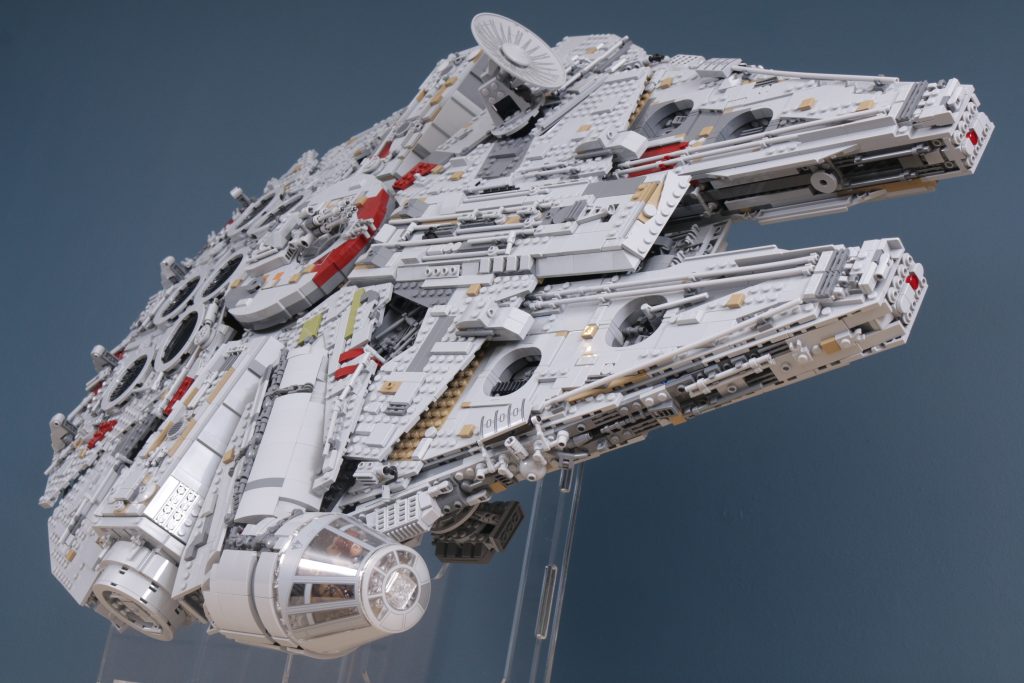LEGO Star Wars 75192 Millennium Falcon 2022 19