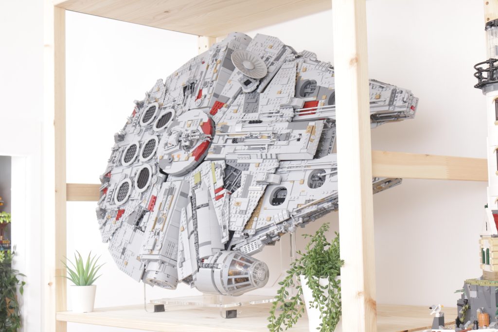 LEGO Star Wars 75192 Millennium Falcon 2022 2