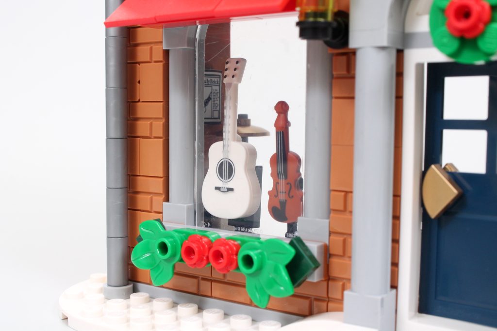 LEGO Winter Village 10308 Holiday Main Street review 7