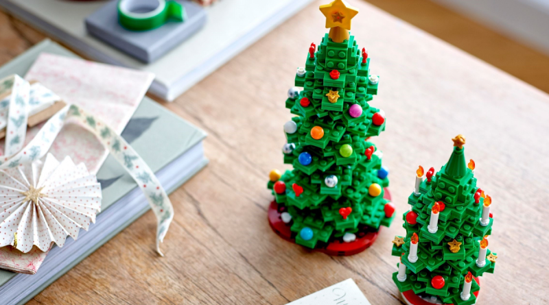 LEGO seasonal 40573 Christmas Tree header image