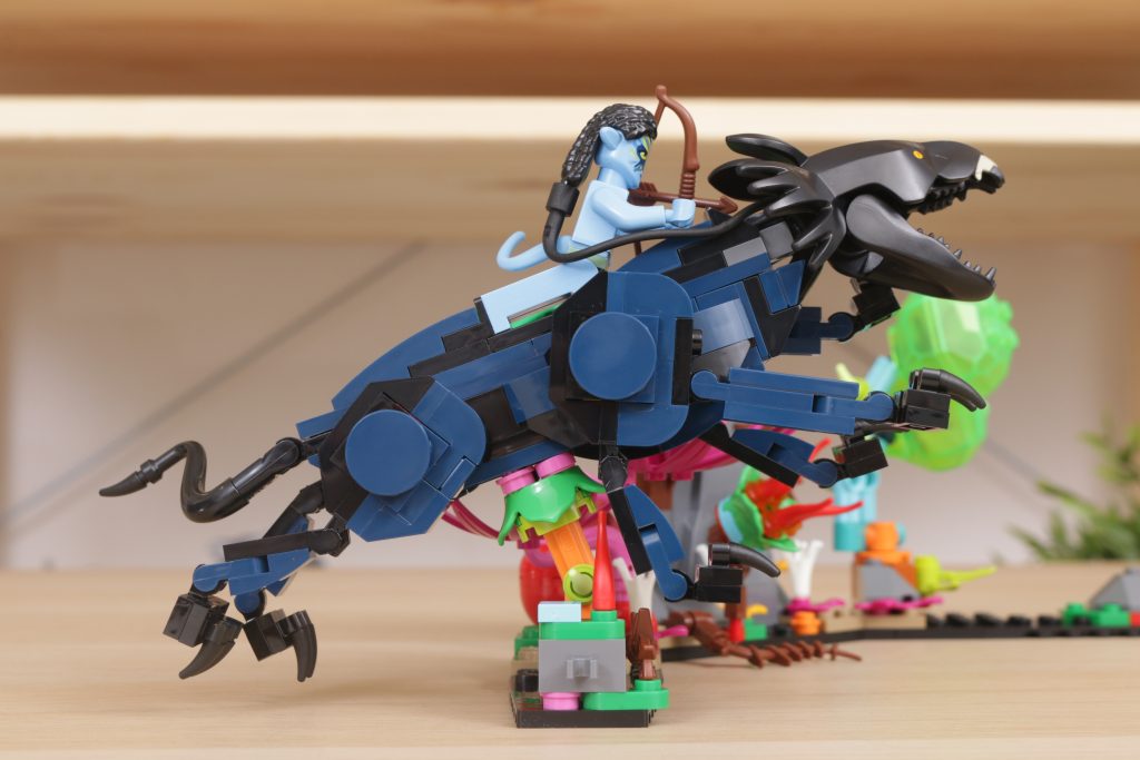 LEGO Avatar 75571 Neytiri Thanator contre la combinaison AMP Quaritch review 4