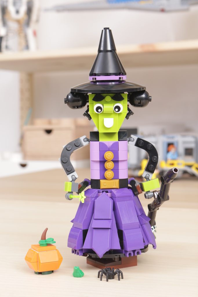 LEGO Creator 3 in 1 40562 Mystic Witch gift with purchase review 5