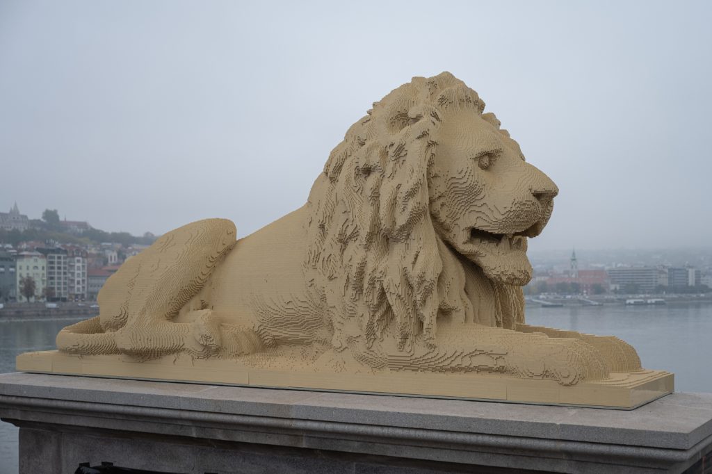 LEGO Hungary lion statue bridge 4