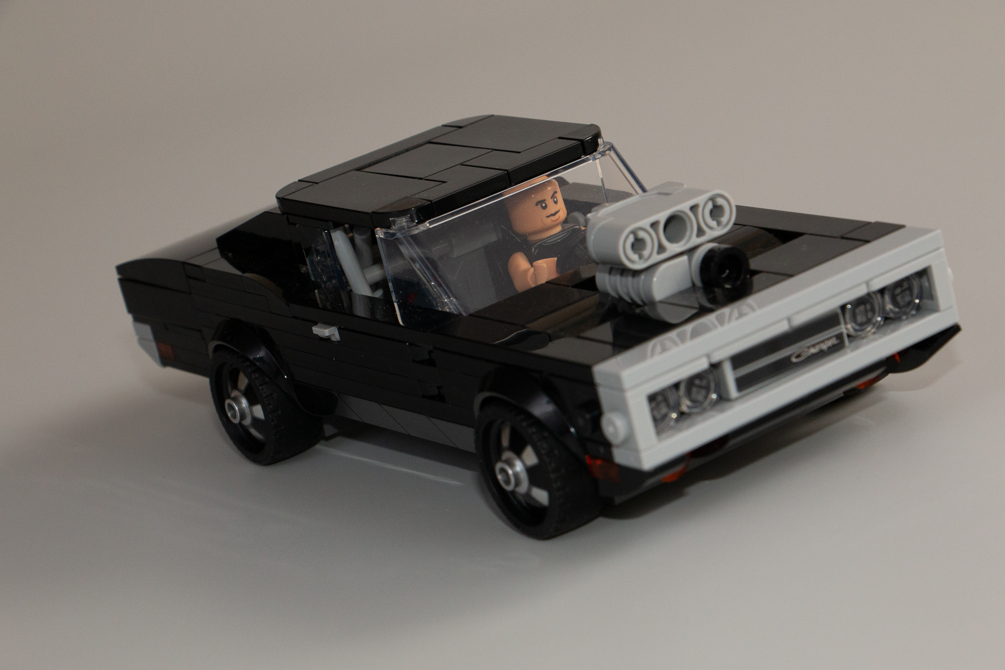 LEGO 76912 Fast and Furious 1970 Dodge Charger R/T examen