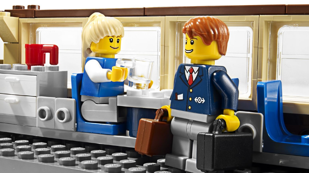 The new LEGO train ought to correct an old problem