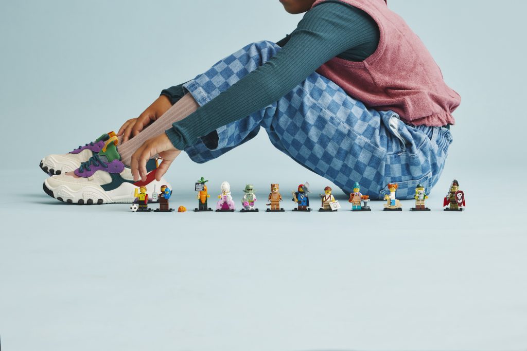 LEGO Collectible Minifigures 71037 Series 24 8 1024x683