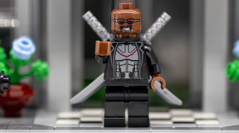 LEGO Daily Bugle review Blade minifigure featured