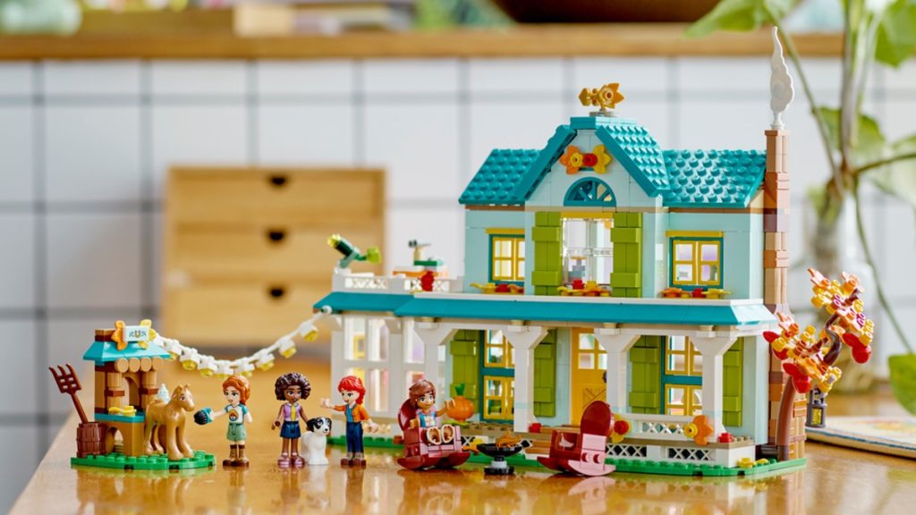 LEGO Friends 41730 Autumns house lifestyle featured
