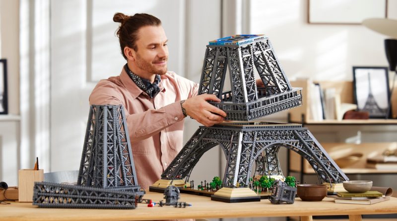 LEGO Icons 10307 Eiffel Tower featured 3