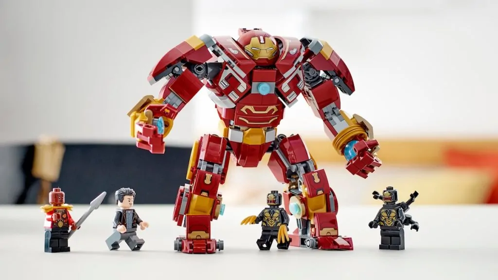 LEGO Marvel 76247 Hulkbuster The Battle of Wakanda featured