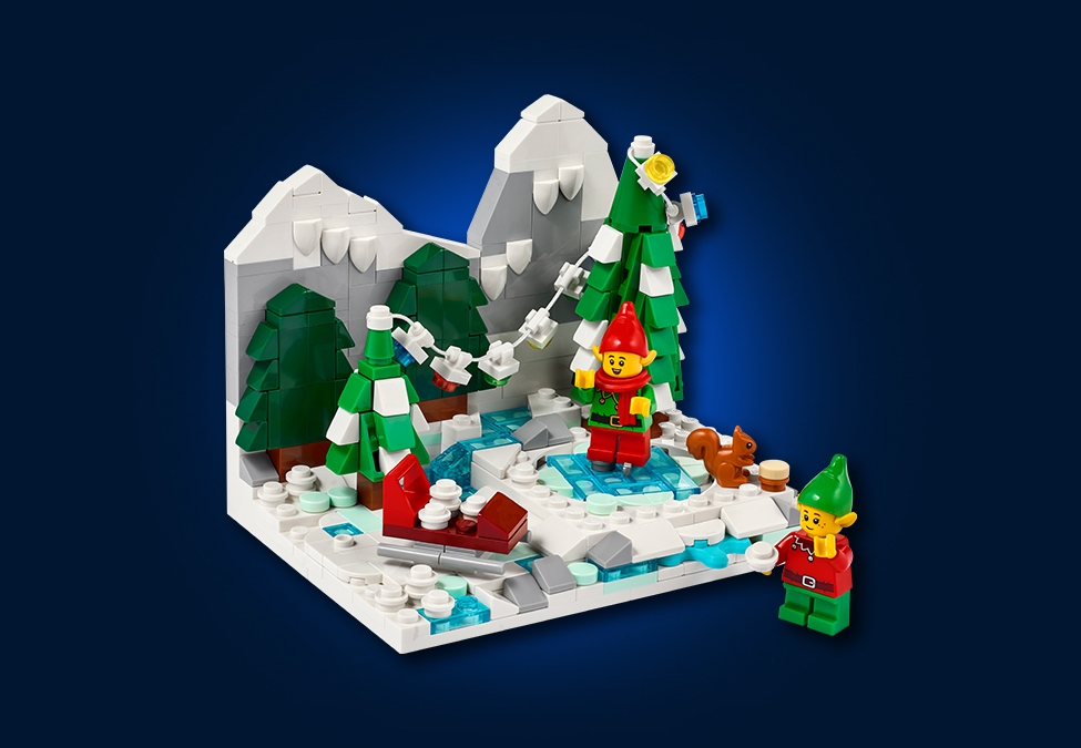 LEGO VIP Weekend 40564 Winter Elves Scene 1