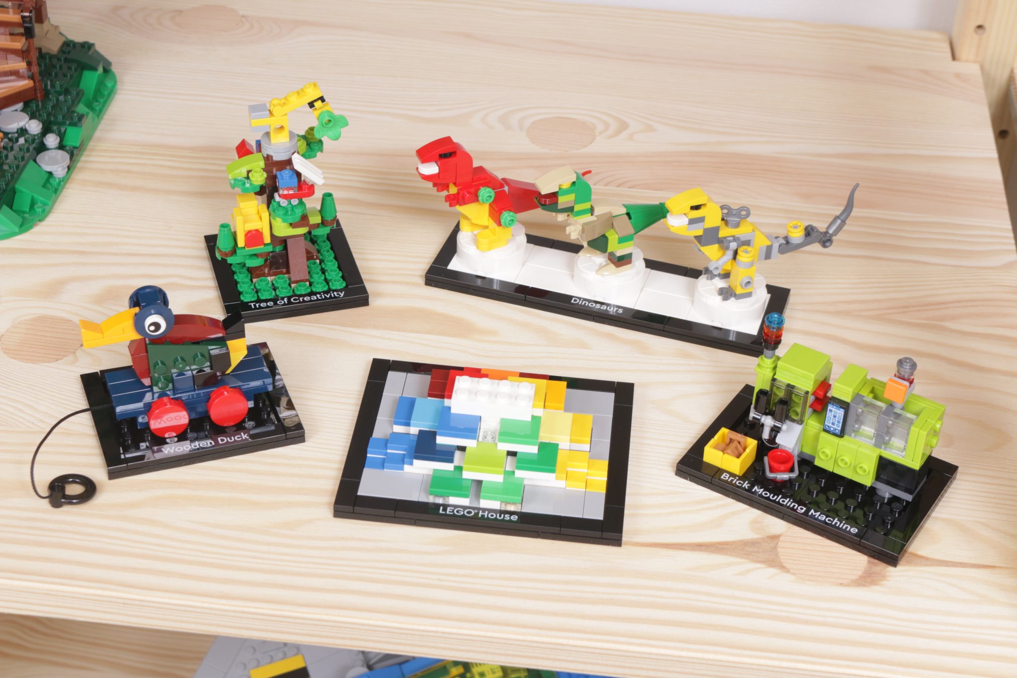 40563 lego house tribute