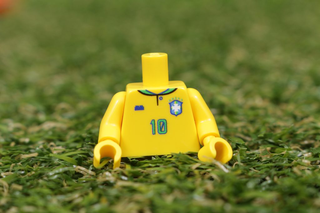 LEGO Football minifigures FIFA World Cup 2022 Qatar Brazil Argentina USA Messi Neymar McKennie FireStar Toys review 7