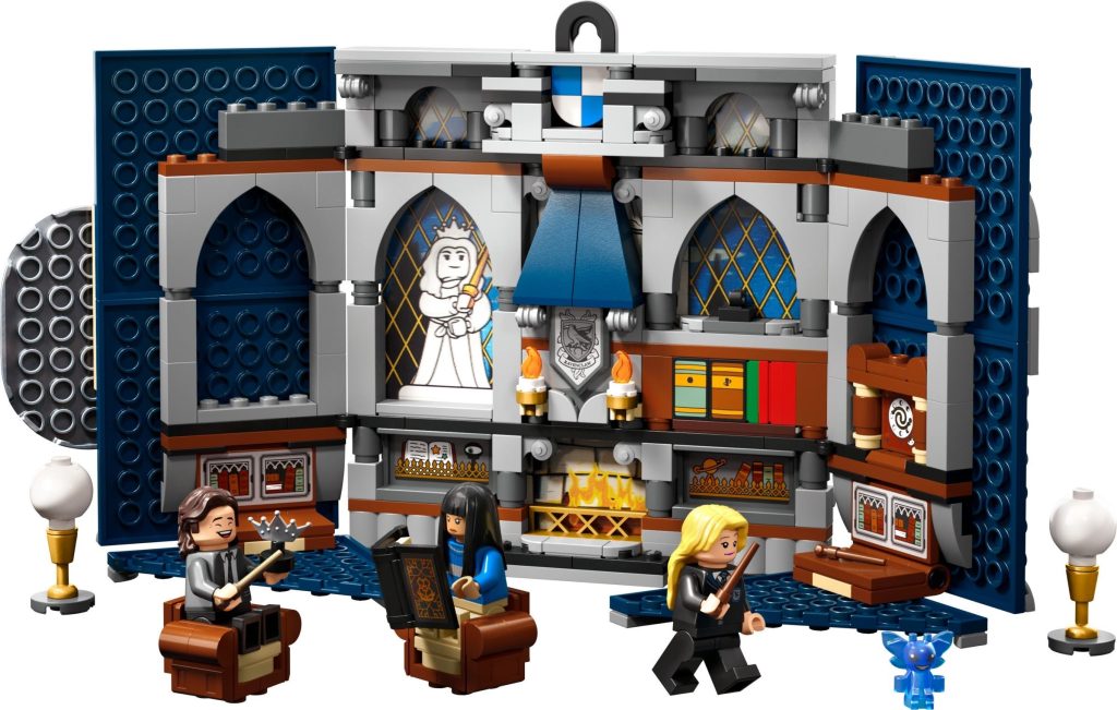 LEGO Harry Potter 76411 Ravenclaw House Banner 2