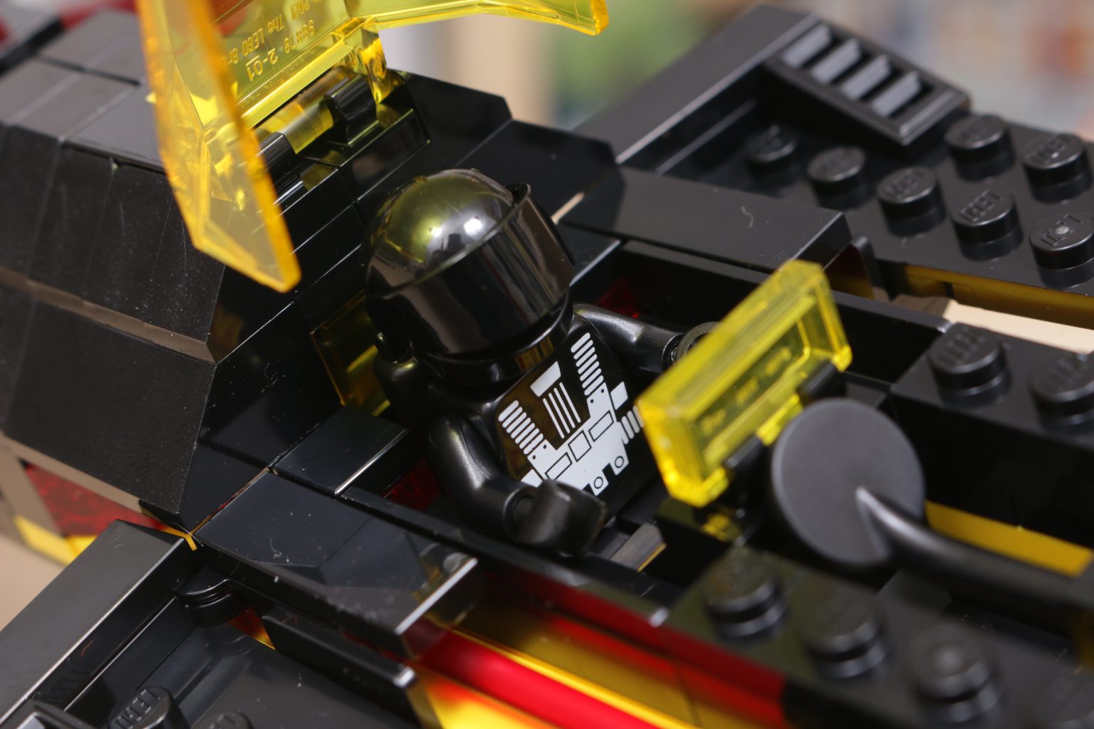 LEGO Space 40580 Blacktron Cruiser gift-with-purchase review